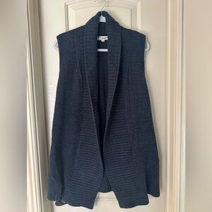 Women’s Loft Sleeveless Open Cardigan; Black/Very Dark Green; Size XS/S